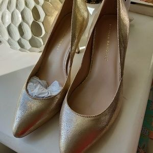 Loeffler Randall Size 7